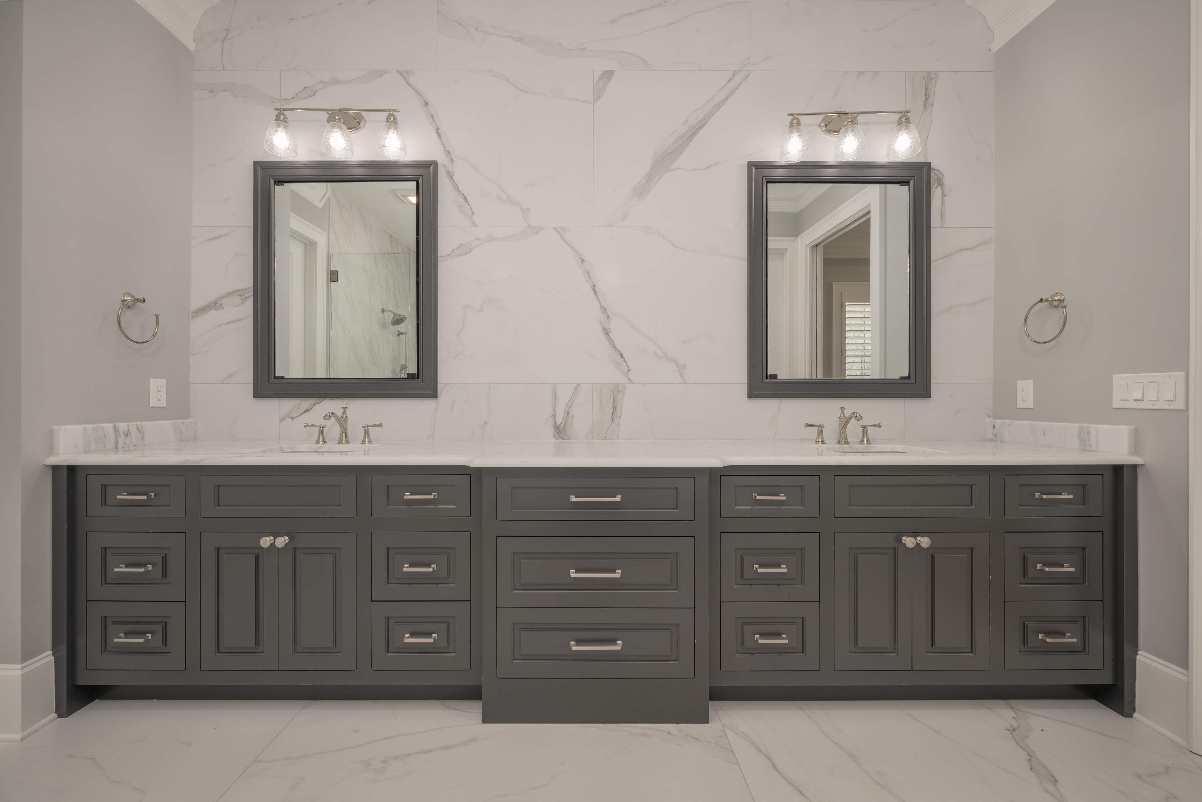 1100 Fox Bend image 32